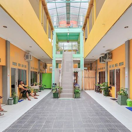 Griya Tambun Raya Redpartner Hotell Tumbangrungan Exteriör bild
