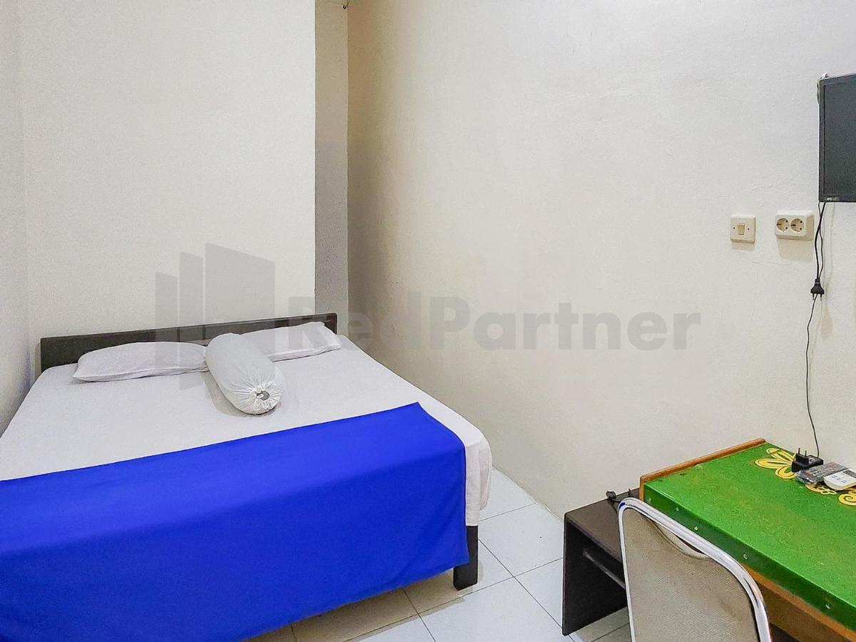 Griya Tambun Raya Redpartner Hotell Tumbangrungan Exteriör bild