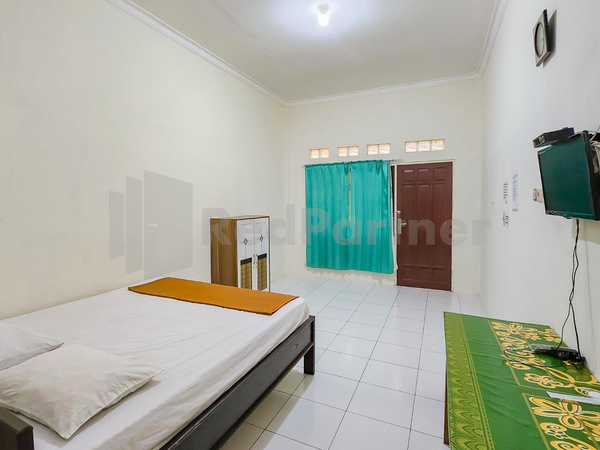 Griya Tambun Raya Redpartner Hotell Tumbangrungan Exteriör bild